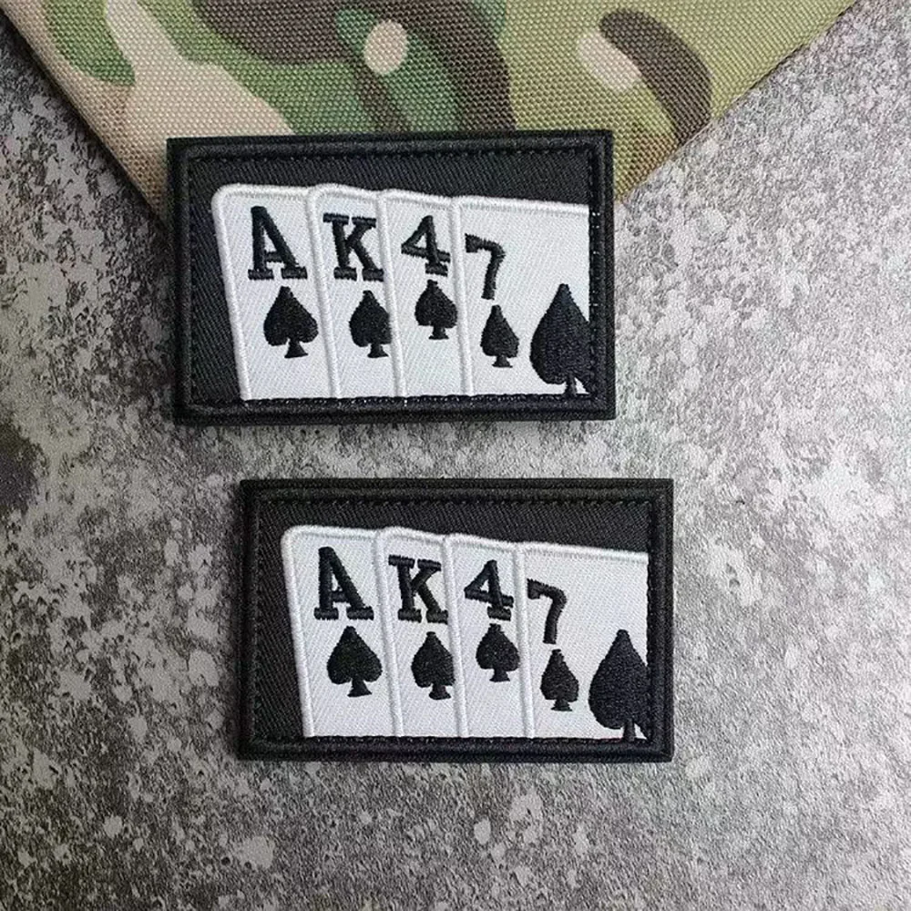Parche bordado de naipes AK47, parche táctico de gancho y bucle con personalidad, insignia de mochila, apliques de costura, pegatina - imagen 3