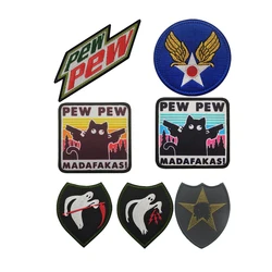 Nuevo diseño de logotipo tejido PEW PEW MADAFAKAS, accesorios para bolso, brazalete del ejército fantasma bordado, mochila, parches de gancho y bucle para ropa
