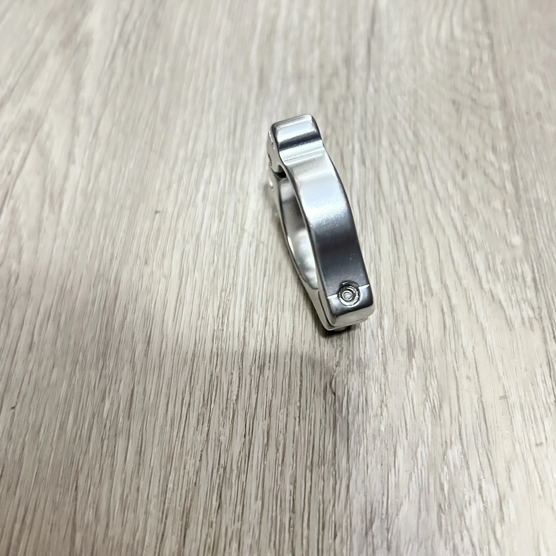 Desviador delantero de freno de aluminio, tope de cable de doble orificio, asiento guía de cable para marco de tubo redondo 28,6/31,8/34,9 - imagen 5