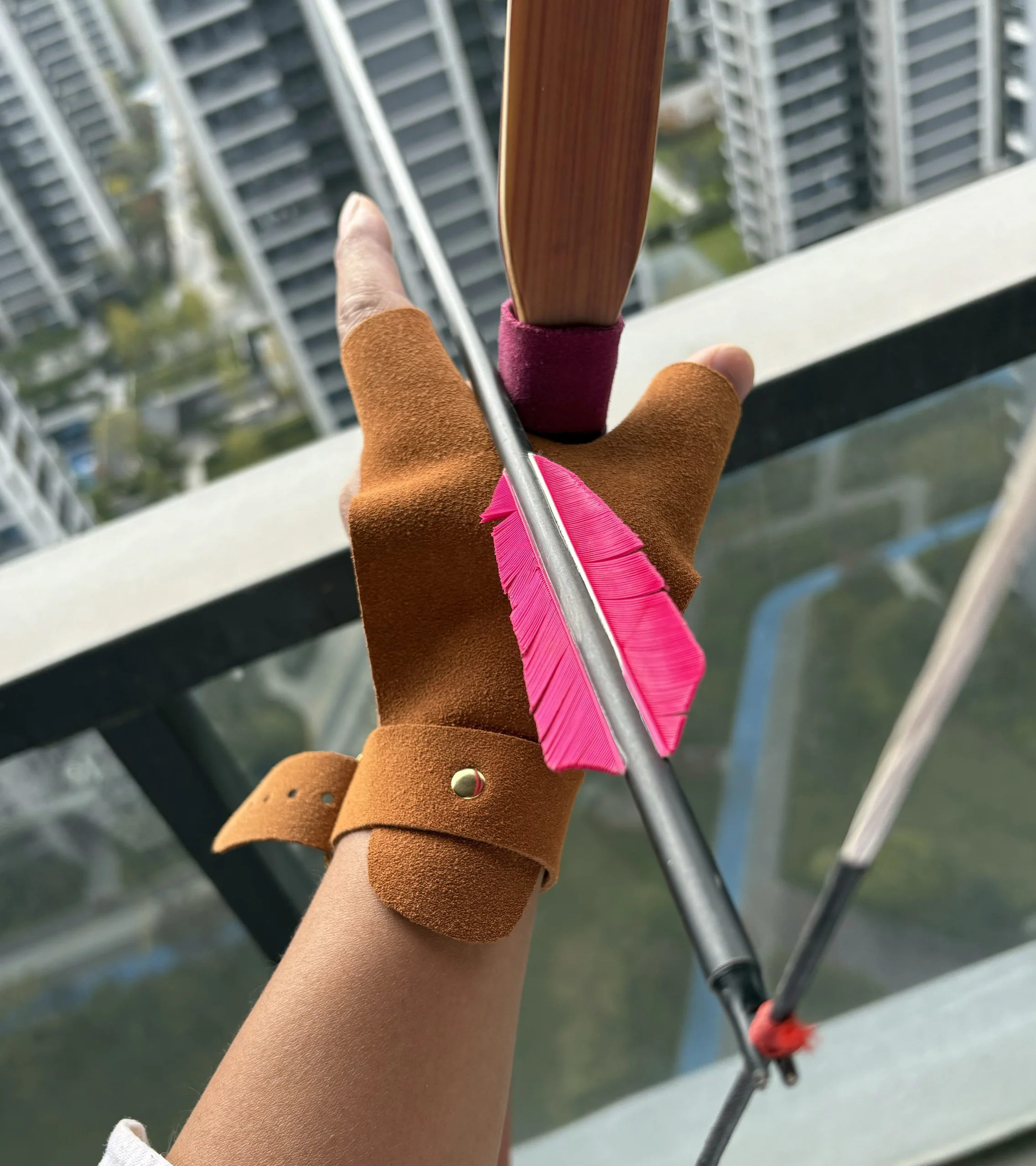 Guantes arquería cuero vacuno resistentes para tiro tradicional - imagen 5