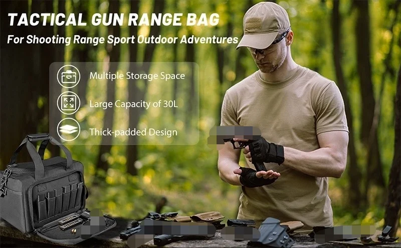 Vista frontal de la bolsa táctica negra con detalles Molle