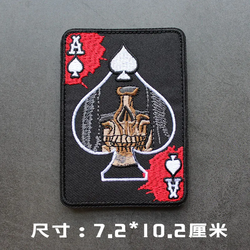 Póker Ace of Spades personalidad 3D bordado última tarjeta brazalete Ace A41 mochila pegatina Anime decoración parches de gancho y bucle - imagen 5