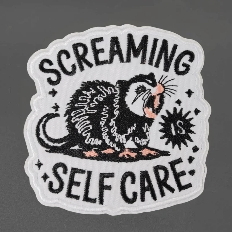 Parche bordado que grita para el cuidado personal, insignia de moral con gancho y bucle táctico, pegatinas decorativas para mochila, parches para brazalete para ropa
