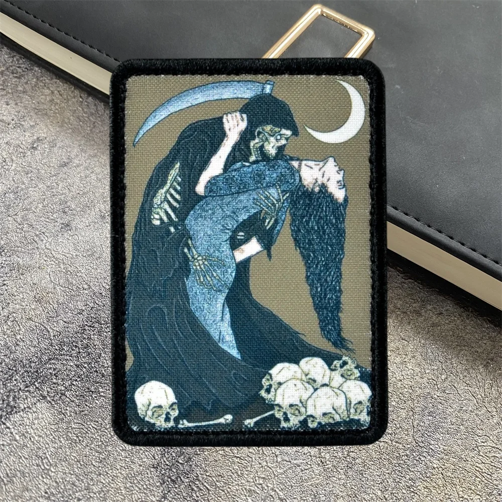 Parches de insignia de moral táctica "Dance with Death", Calavera, hoz de muerte impresa, gancho y lazo, brazalete, mochila Sexy para niña, pegatina para sombrero - imagen 4