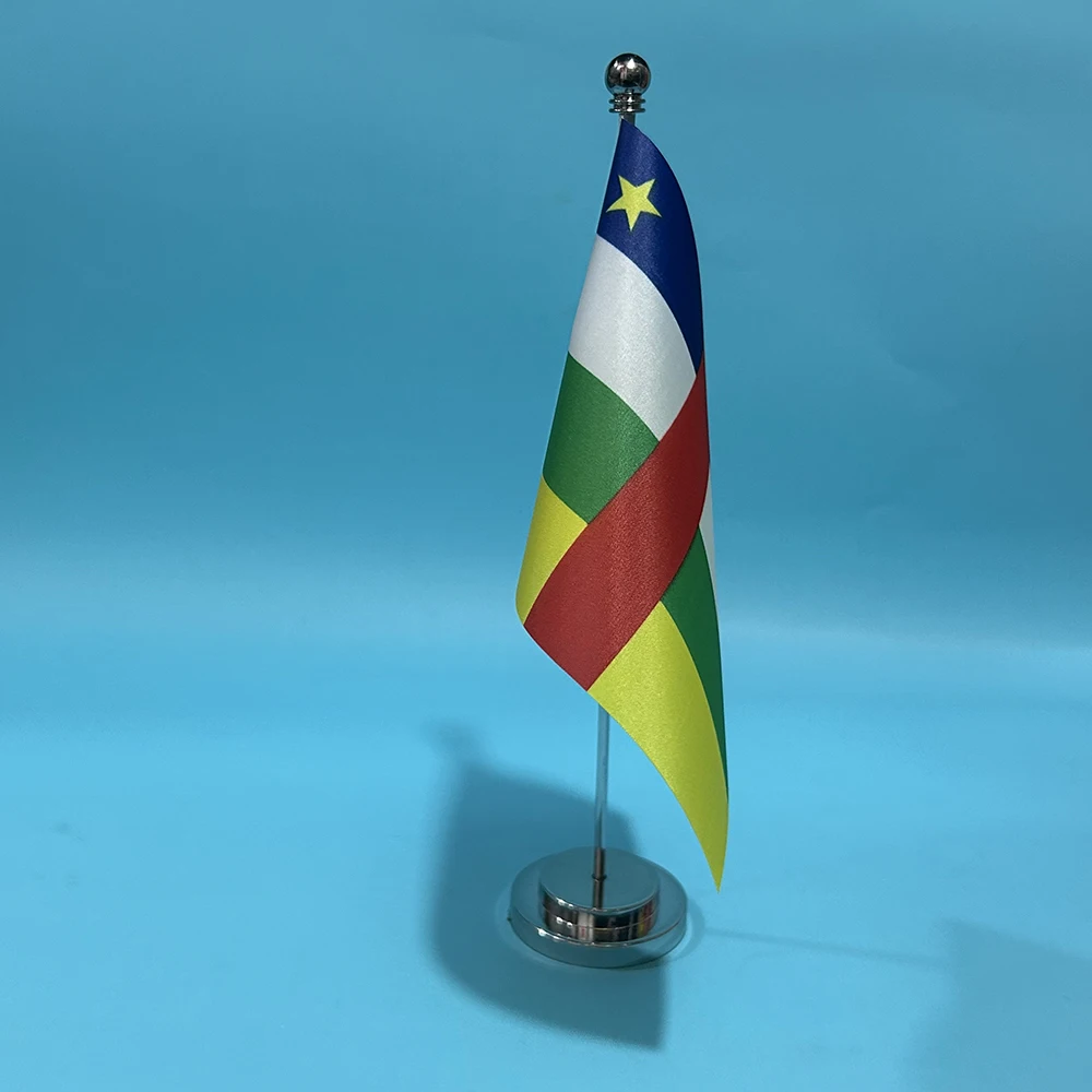 Bandera de esquí, bandera de escritorio de oficina de la República Central Africana, 14x21cm, bandera nacional de poliéster CAF, adornos de escritorio, banderas - imagen 4