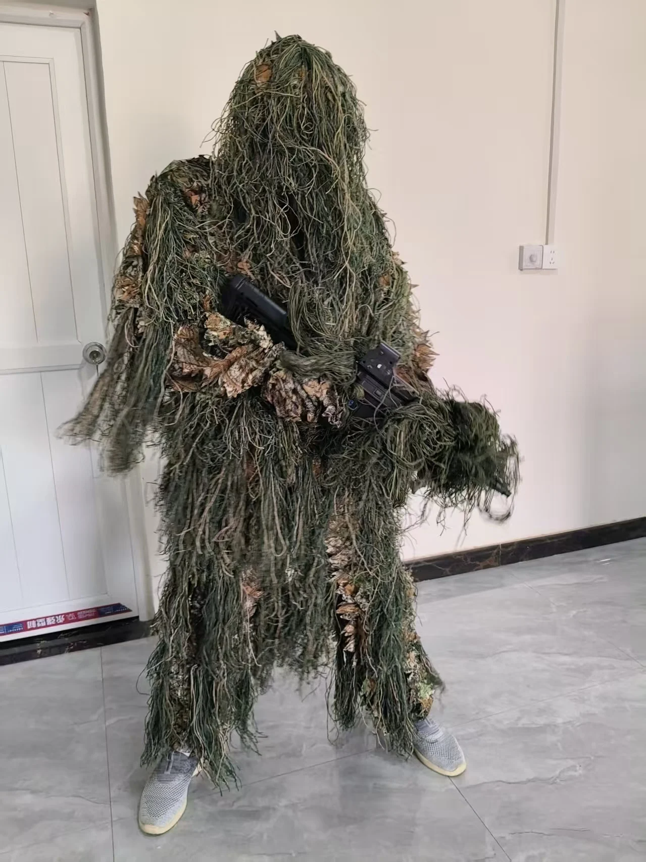 Geely Woodland 3D Traje Ghillie – Camuflaje biónico para caza - imagen 2