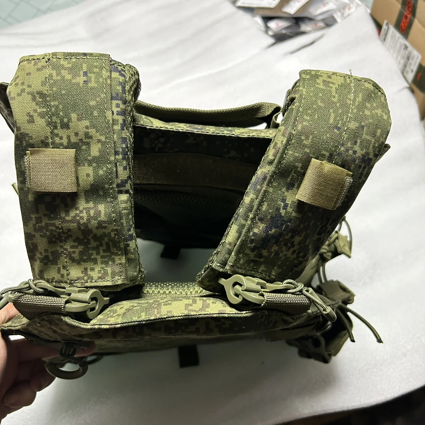 Chaleco táctico para exteriores, nailon resistente al agua 530D, camuflaje Digital ruso EMR, MOLLE cortado con láser, sistema ligero de liberación rápida - imagen 4