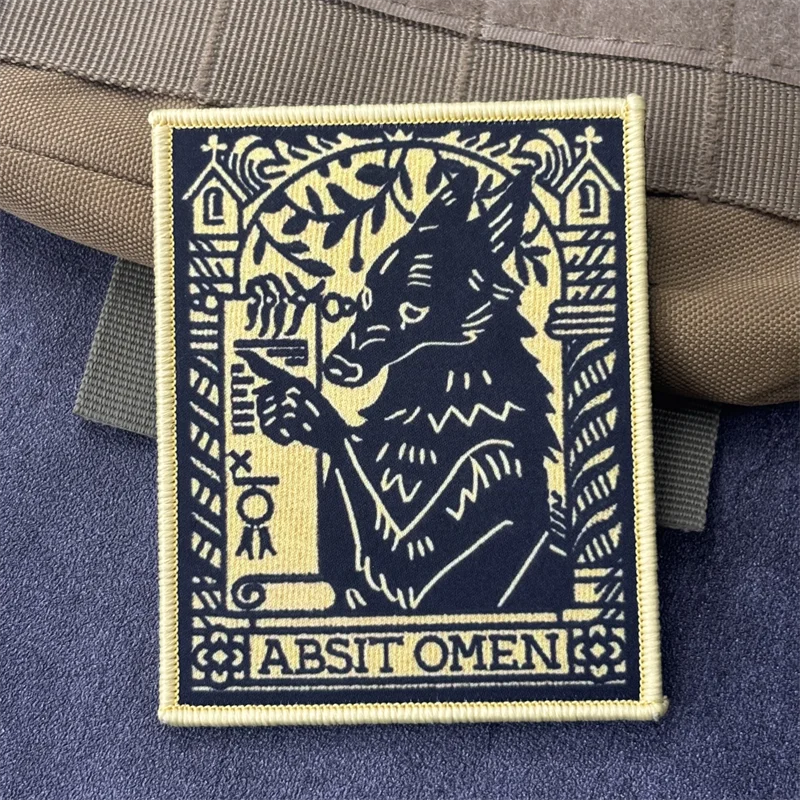 Parche con estampado Floral Vintage de lobo para ropa, insignia de moral táctica, parches militares con gancho, pegatina para mochila, brazalete - imagen 2