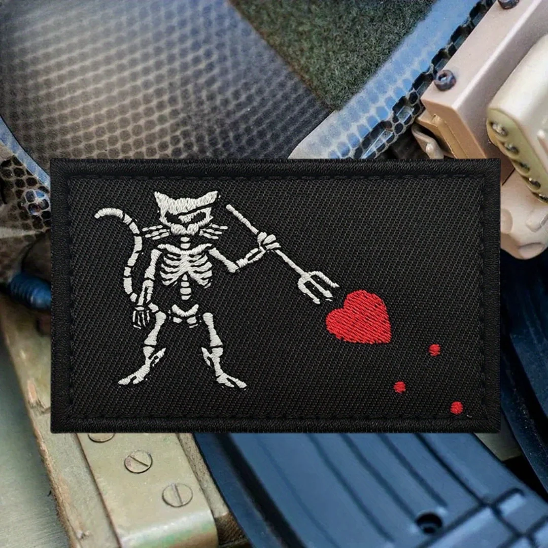 Parches bordados con gancho y bucle para ropa, brazalete militar, insignia de moral táctica, esqueleto, gato, hombre, Tridente - imagen 4