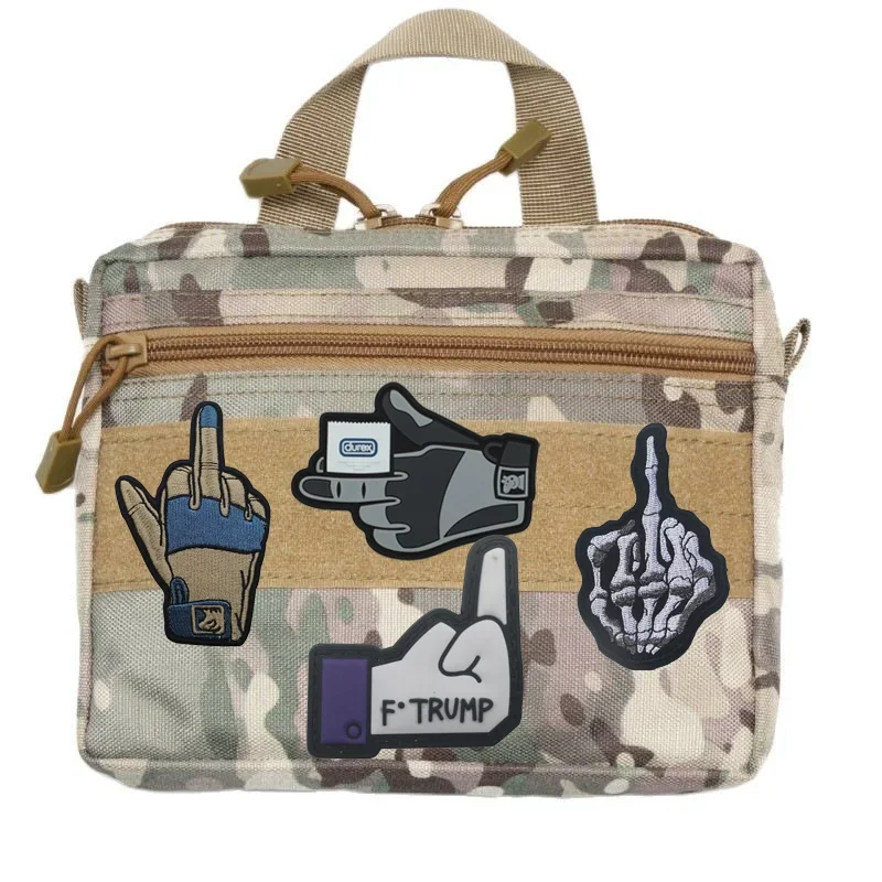 Accesorios para bolsa al aire libre, insignia, manga para el dedo, parche de tela bordado, calavera, dedo medio, moral mágica, parche para mochila táctica - imagen 3
