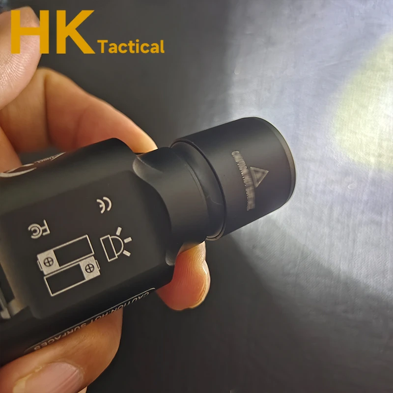 SF táctico X300 X300U Ultra X300V XH35 pistola de Metal luz LED estroboscópica compatible con riel de 20mm armas Airsoft linterna de caza - imagen 5