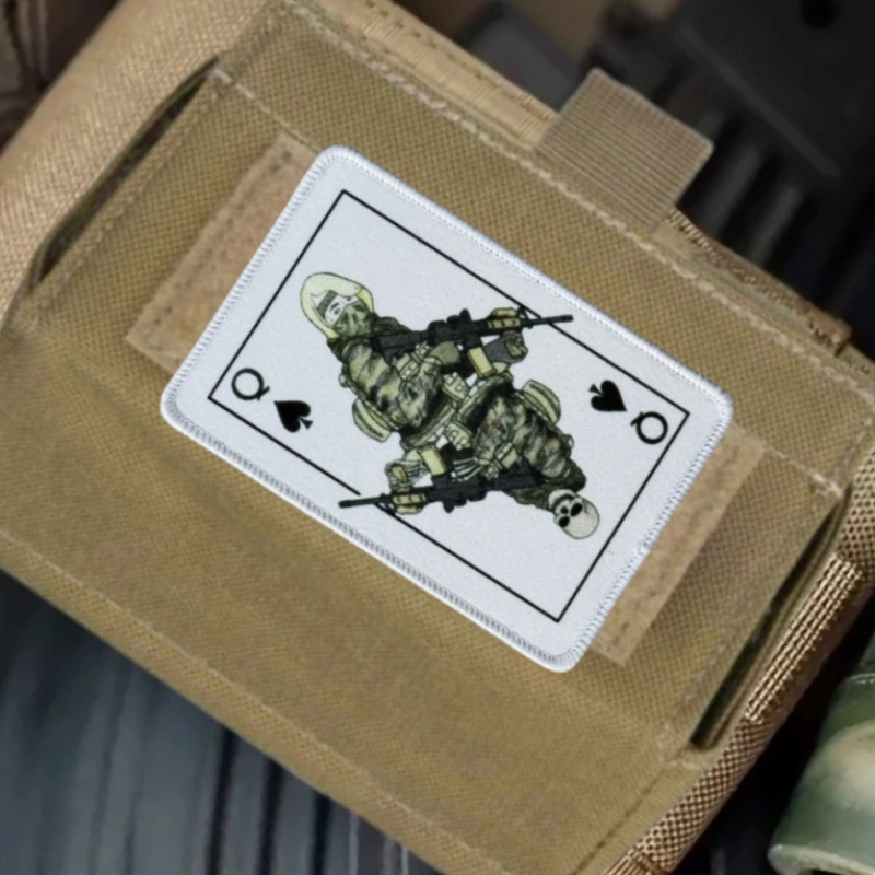 Parches de gancho y bucle impresos "Tarjeta de Reina Táctica" para ropa, brazalete militar táctico, pegatina de embalaje trasero para exteriores