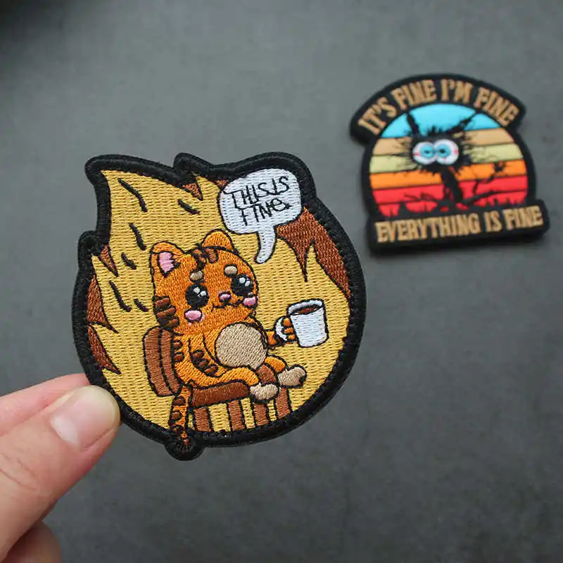 Parches bordados para decoración de bolsas de ropa, insignia de animales tácticos, beber café, gato, melocotón, Anime, todo está bien - imagen 3