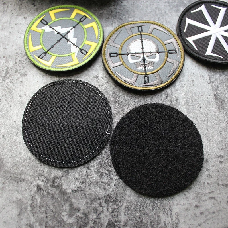 Símbolo ruso Kolovrat parches bordados tiro puntería brazalete calavera insignia militar táctica DIY pegatina para ropa mochila - imagen 4