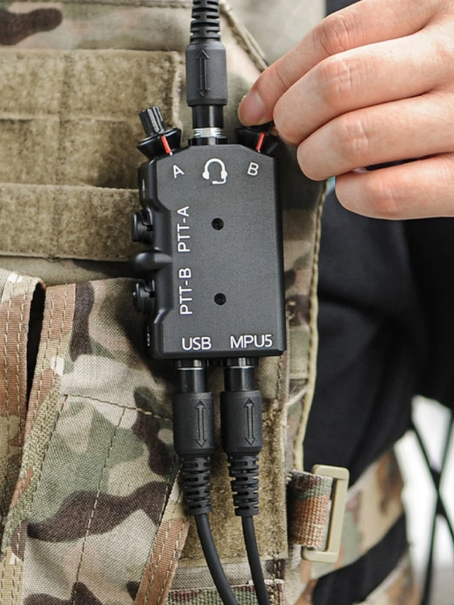 CNC Metal refinado M-P-U-5 D-U-A-L Walkie Talkie PTT Auriculares tácticos PTT de doble paso - imagen 2