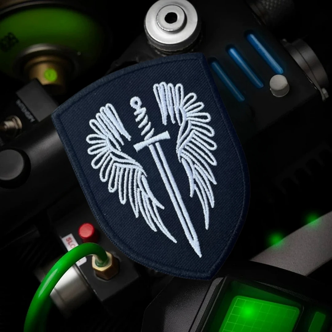Parche de insignia de moral de espada y alas de Arcángel, emblema militar, brazalete táctico, gancho bordado y bucle, pegatinas para mochila de ropa