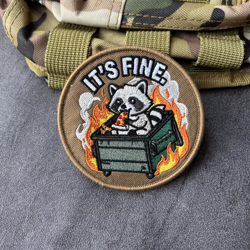 Parche táctico bordado IT'S FINE insignia moral con gancho y bucle - imagen 2