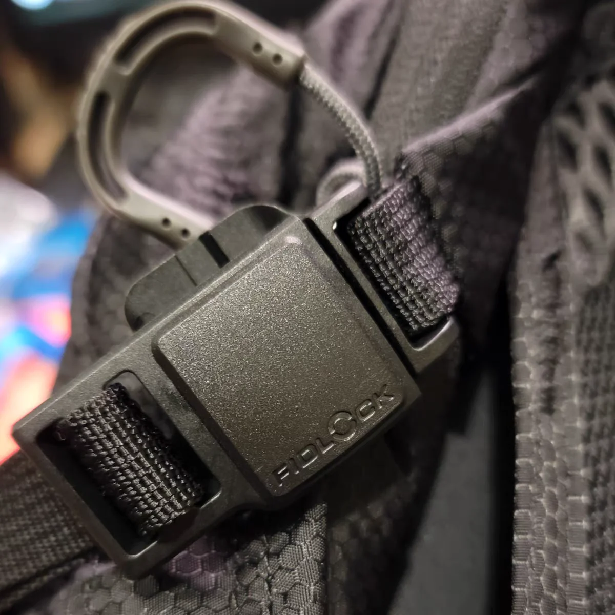 Hebilla táctica EDC FIDLOCK SNAP para casco, hebilla magnética multiusos de liberación rápida, operación ligera con una sola mano, decoración DIY - imagen 3