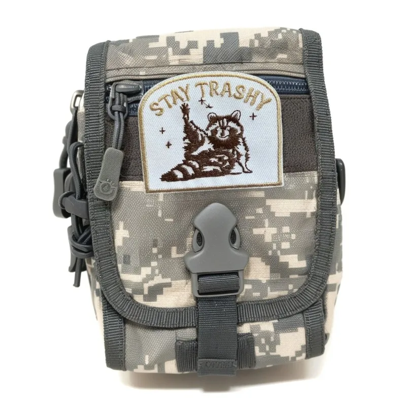 Parches bordados Stay Trashy Racoon, parche de insignia de moral con gancho y bucle DIY para ropa, mochilas, sombreros, bolsos, apliques - imagen 2