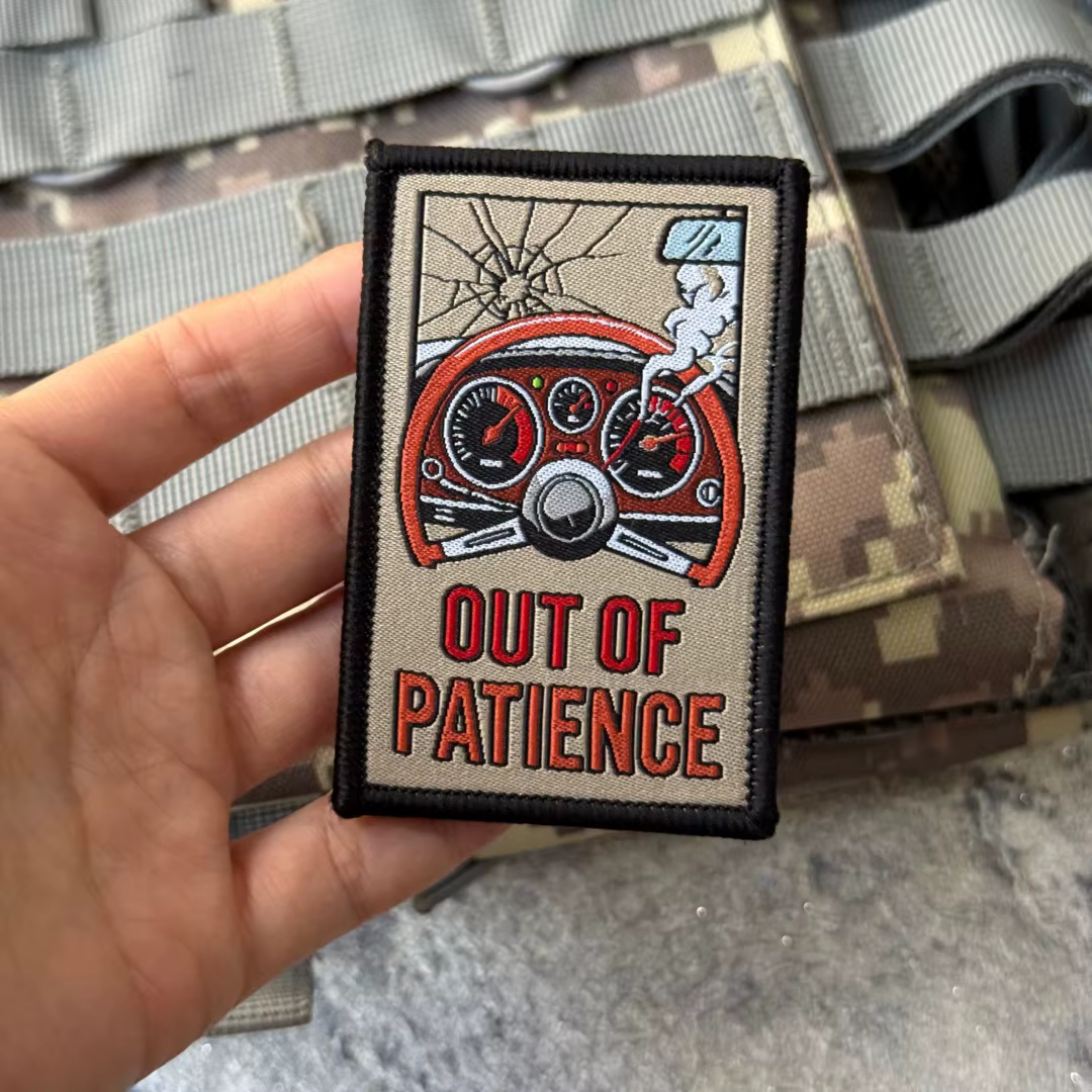Parche táctico Out of Patience – Insignia militar Velcro para mochila y gorra - imagen 3