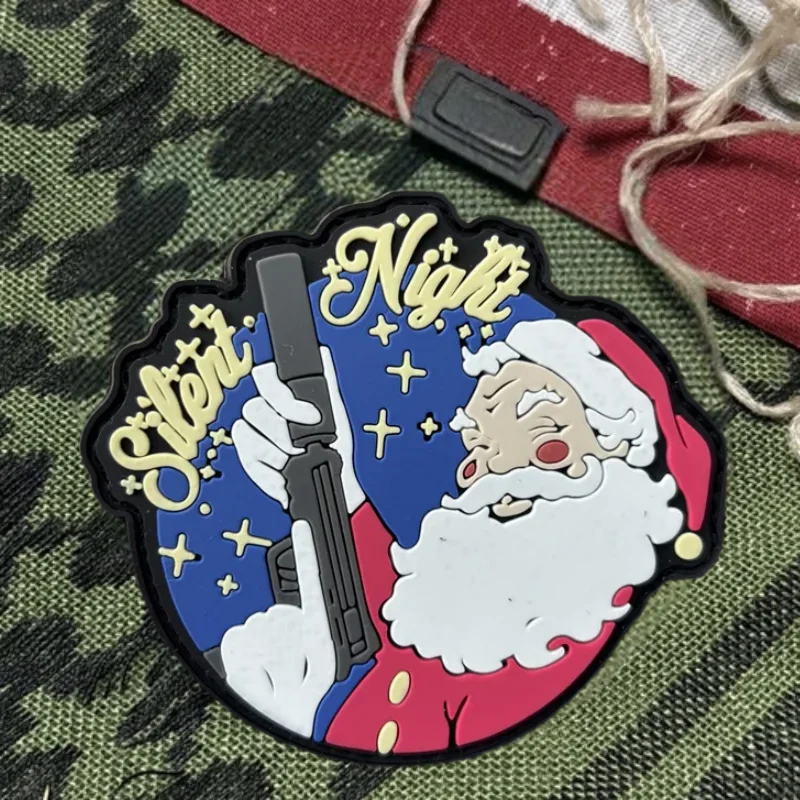 Parche de PVC con pistola de Santa "Silent Night", chaleco táctico, sombreros con gancho y bucle, insignia de moral, pegatinas para mochila, parches para brazalete para ropa - imagen 5
