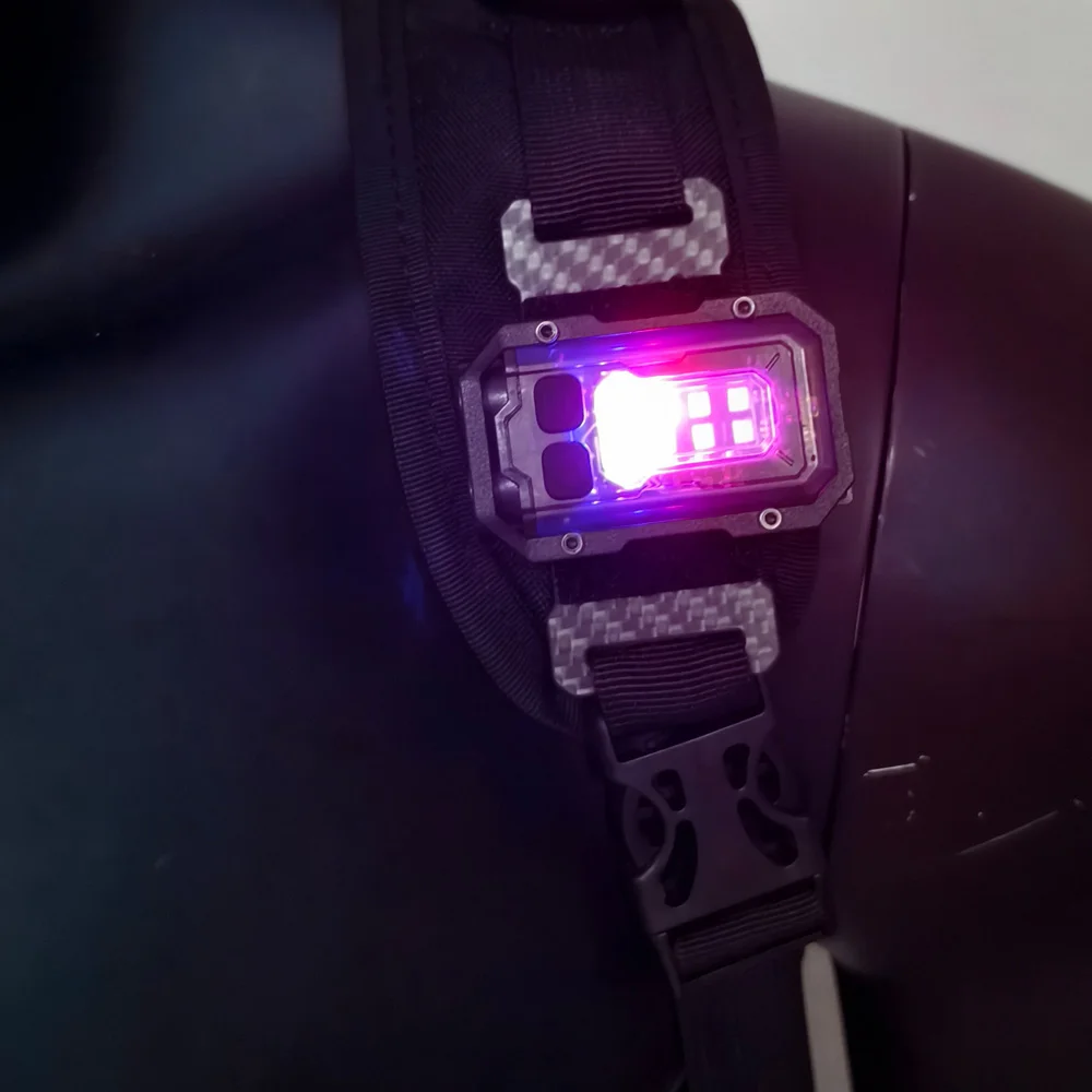 Nueva linterna táctica EDC, Mini luz portátil para acampar al aire libre, herramientas de senderismo para chaleco táctico, sistema Molle, correa para mochila de 25mm - imagen 5