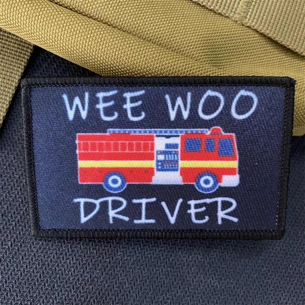 Insignia de moral táctica para Conductor de motor de fuego EMT de ambulancia, Parche de gancho y bucle, parches de conductor Wee Woo, accesorios de mochila con estampado divertido - imagen 5