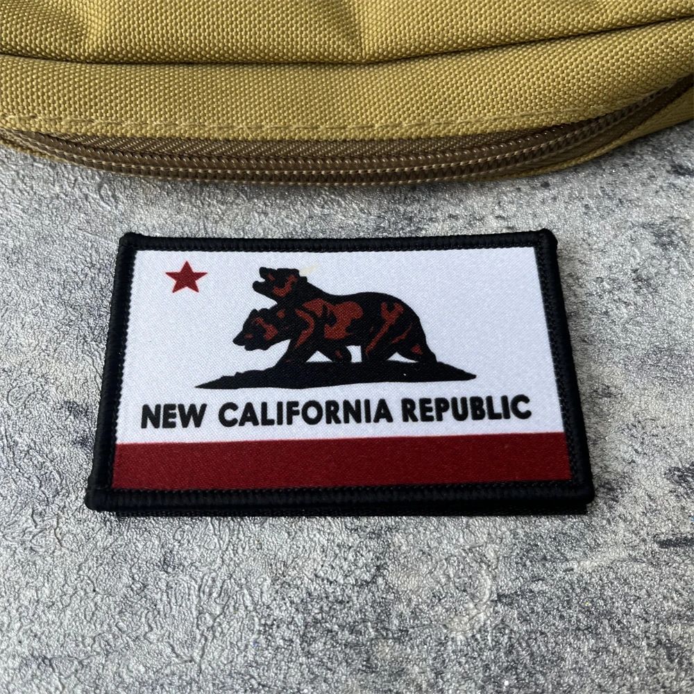 Brazalete militar con bandera de la República de California, parche impreso, insignia de moral táctica, gancho, bucle, accesorios para mochila al aire libre, pegatina - imagen 3