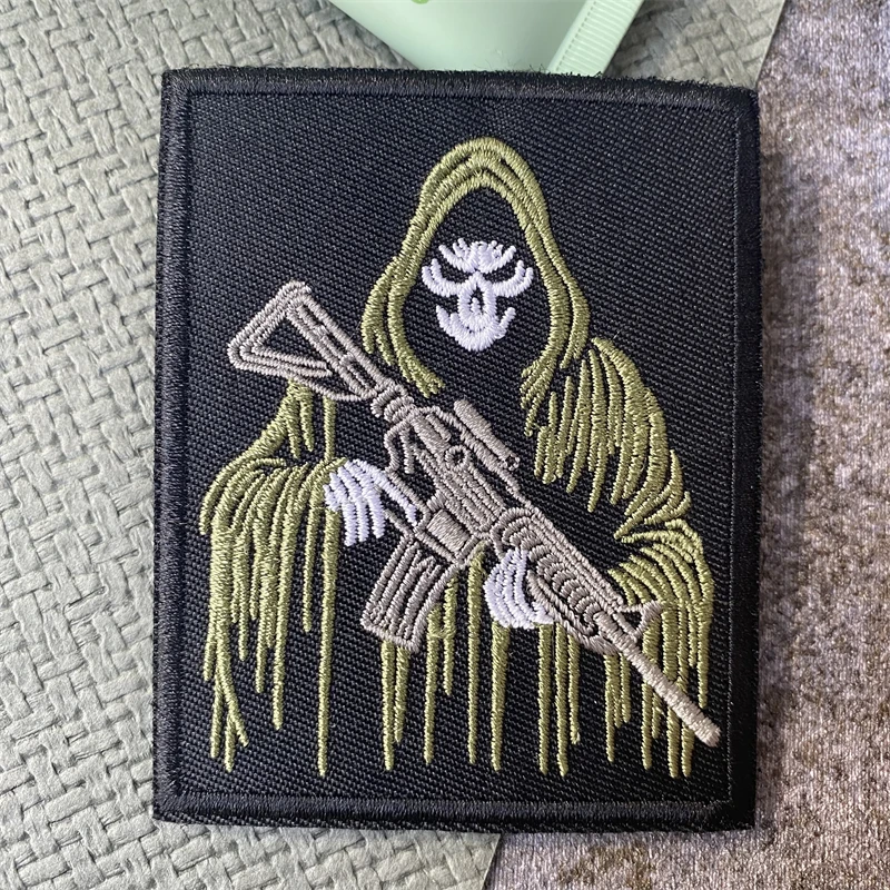 Parche táctico con bordado de calavera verde, insignia de moral, brazalete militar, parche de gancho y bucle para ropa, pegatina para mochila - imagen 5
