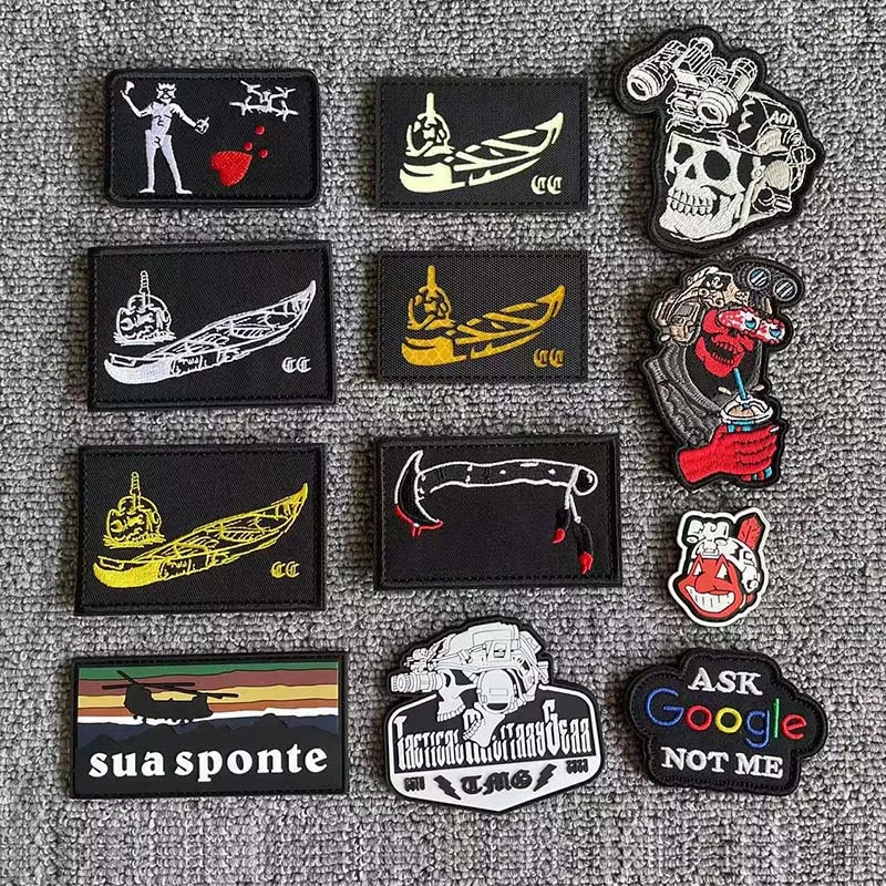 Parche PVC reflectante calavera barba negra – Equipamiento táctico