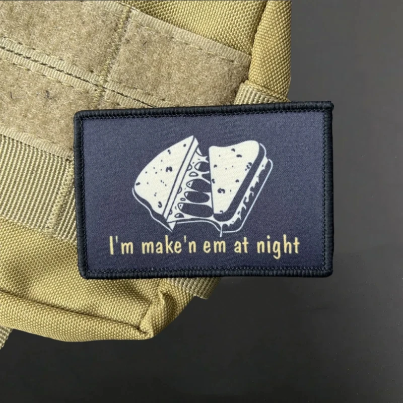 I'm make'em At Night Cheese sándwich moral parches tácticos mochila táctica impresa pegatina de gancho y bucle - imagen 2