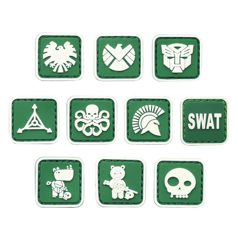 Mini parche militar de PVC, insignia de Calavera, emblema de Biohazard, tela de goma 3D, señal de radiación, hoja de arce, gancho cuadrado, 10 piezas - imagen 3