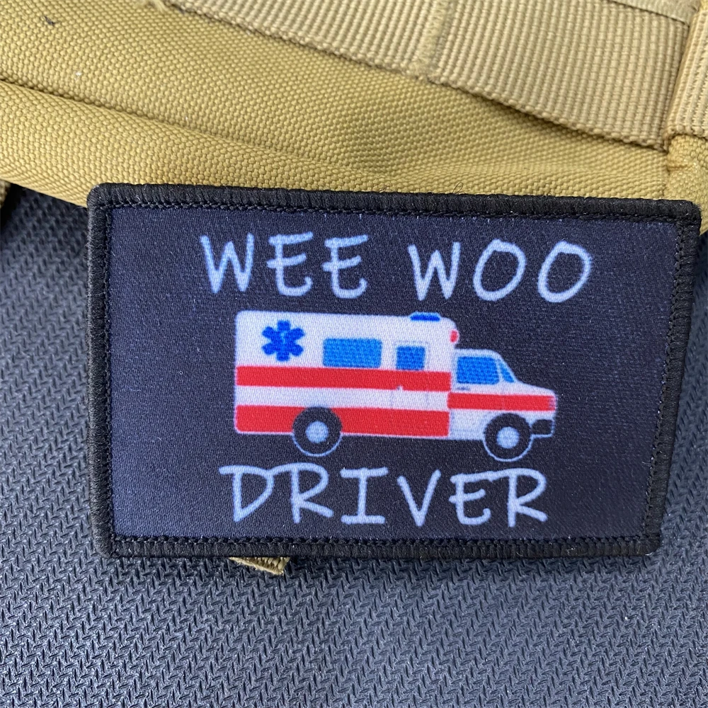 Insignia de moral táctica para Conductor de motor de fuego EMT de ambulancia, Parche de gancho y bucle, parches de conductor Wee Woo, accesorios de mochila con estampado divertido - imagen 4
