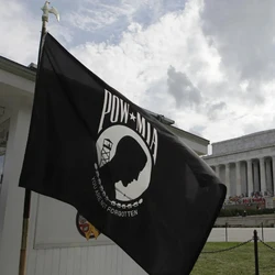 FLAGLINK 90x150 cm No eres olvidado Prisionero de la guerra POW MIA Bandera para decoración