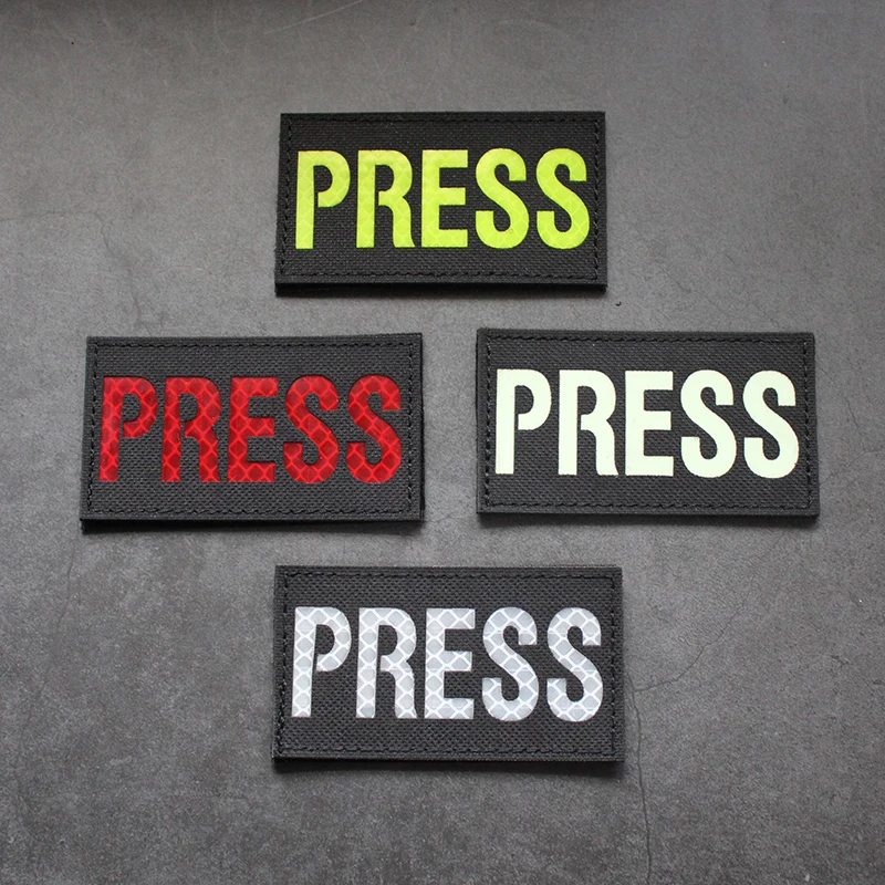 Insignia luminosa y reflectante IR con corte láser, mamá dijo que tengo una personalidad especial, letras en inglés, brazalete de moral táctico PRESS - imagen 5