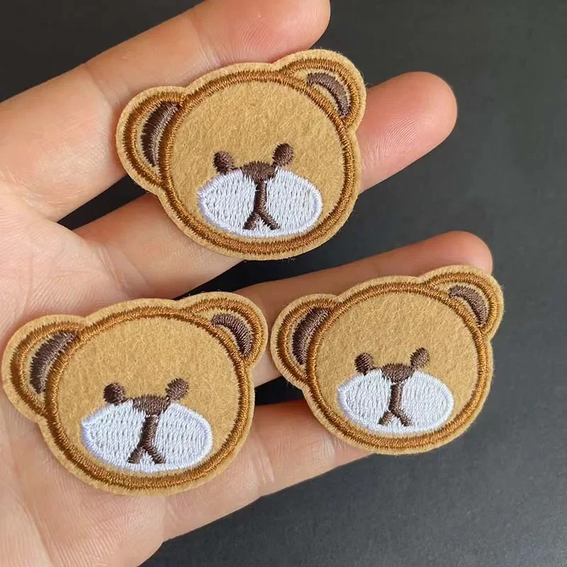 Insignias de oso de dibujos animados para ropa, apliques de tela, Mini pegatinas de animales bordadas, parches para planchar, 3,5x4,5 CM/10 piezas - imagen 3