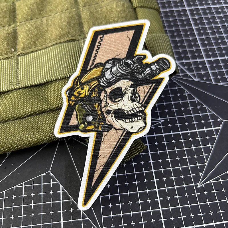 Parche táctico de calavera relámpago, insignia de moral de muerte, estampado de logotipo relámpago, gancho y bucle, pegatina para mochila militar - imagen 4