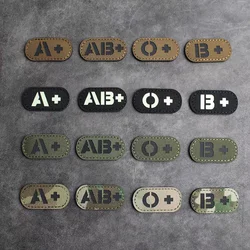 Parche láser brilla oscuridad brazalete insignia tipo sangre