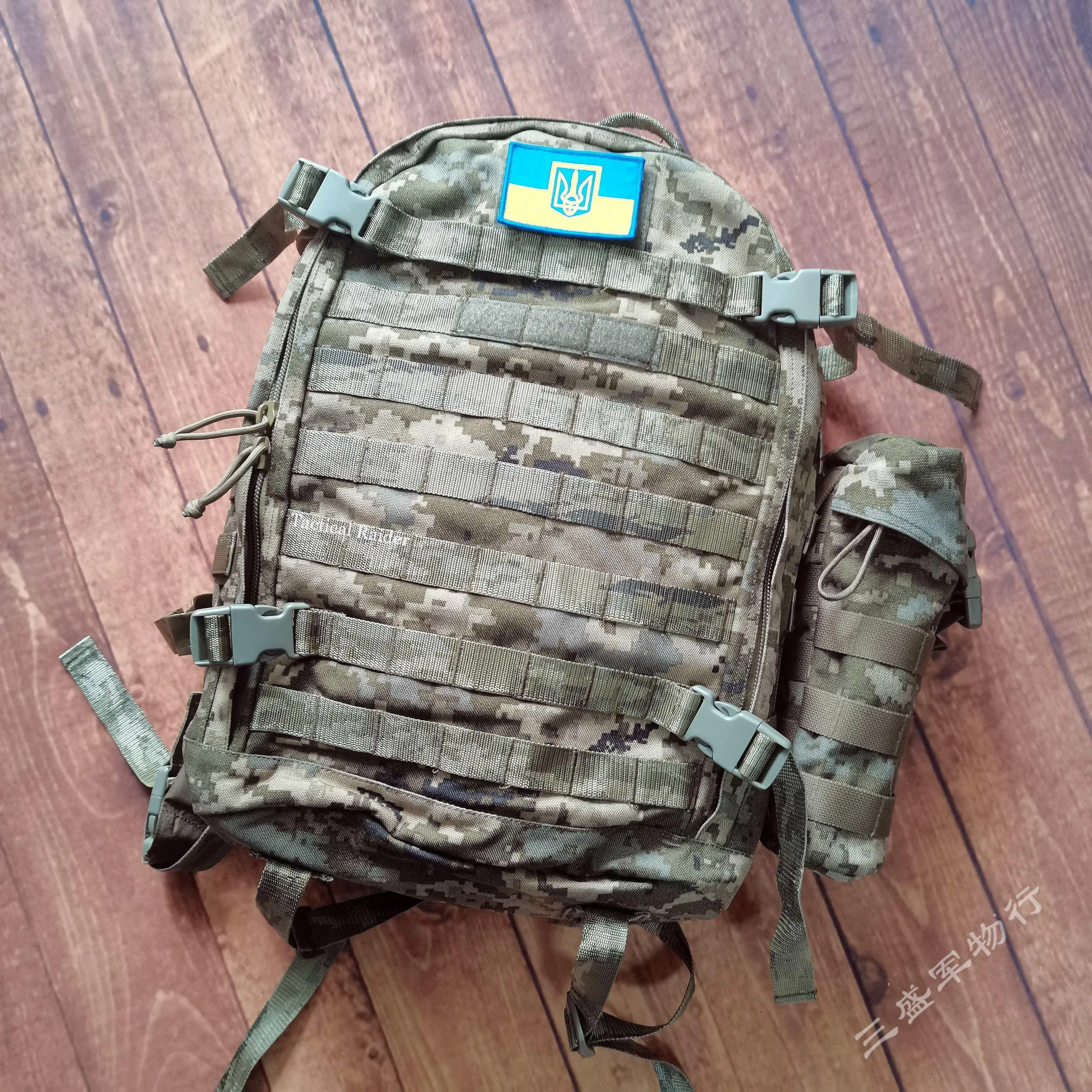 Mochila táctica MM-14 resistente al desgaste para outdoor y trabajo - imagen 4