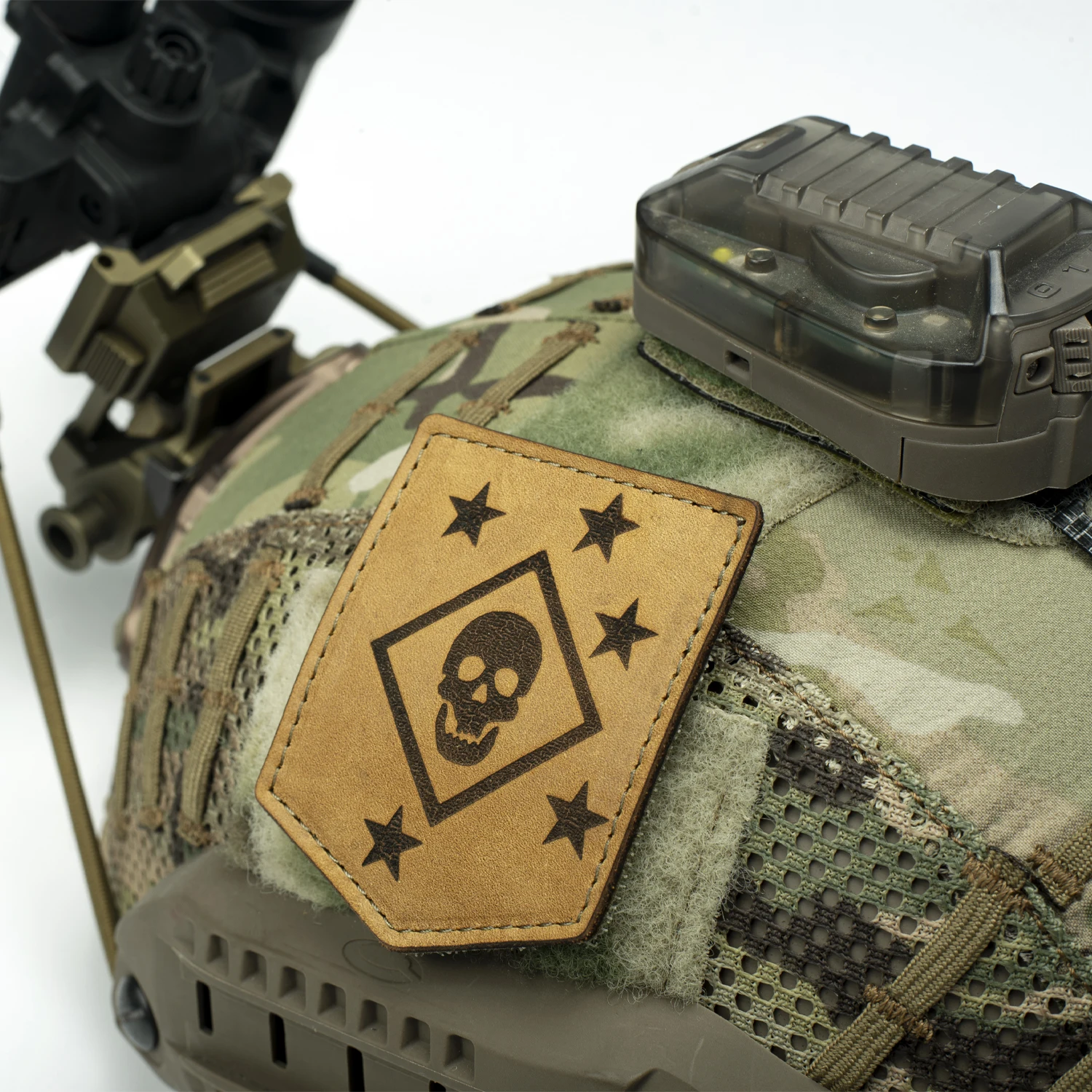 Insignia de identificación de letras, parche cortado con láser, brazalete de cuero de vaca - imagen 3