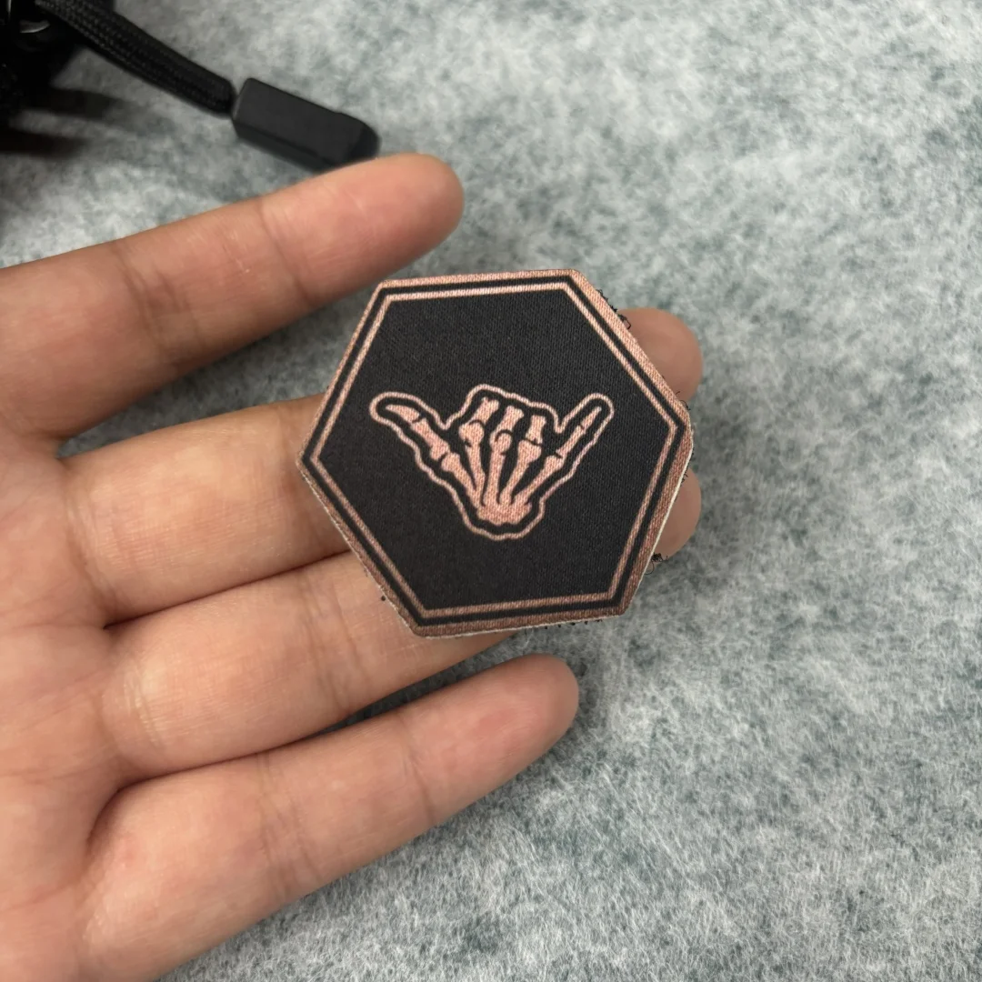 Parche táctico con dedos de esqueleto, parches de gancho y bucle impresos para mochila, insignia de moral militar, brazalete del ejército, apliques, pegatinas para sombrero