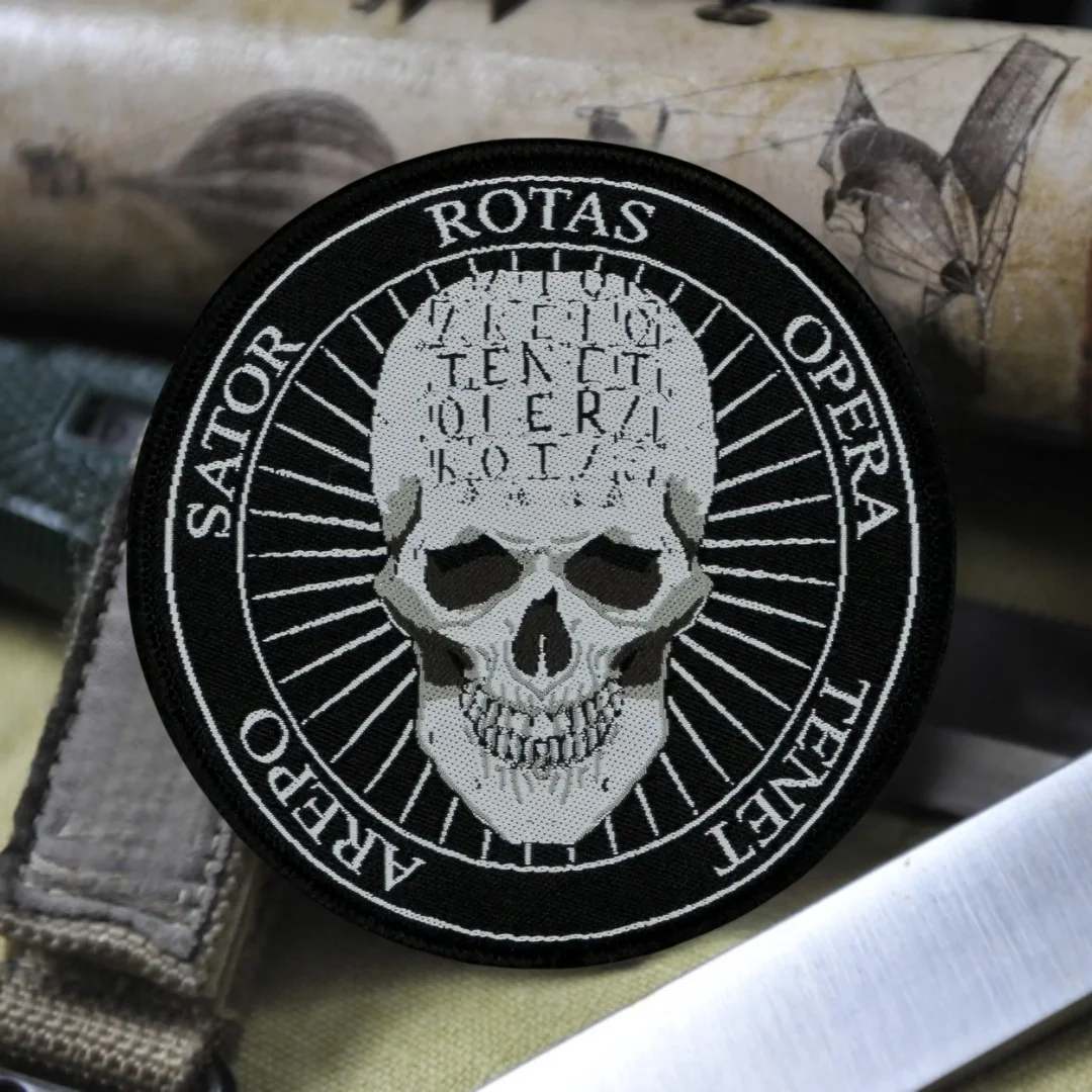 Insignia de moral "The Great Sower se convierte lentemente de los Millstones of Life", parches de gancho y bucle bordados, pegatina para mochila táctica - imagen 2