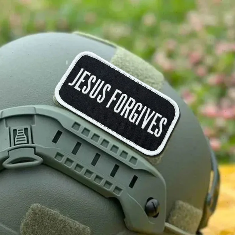 Parche bordado de "JESUS FORGIVES", insignia de moral táctica divertida, parches de bucle de gancho, brazalete militar, pegatinas para mochila