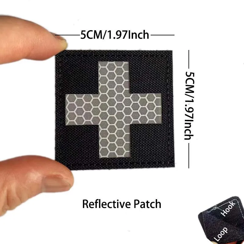 32-Cross Black White