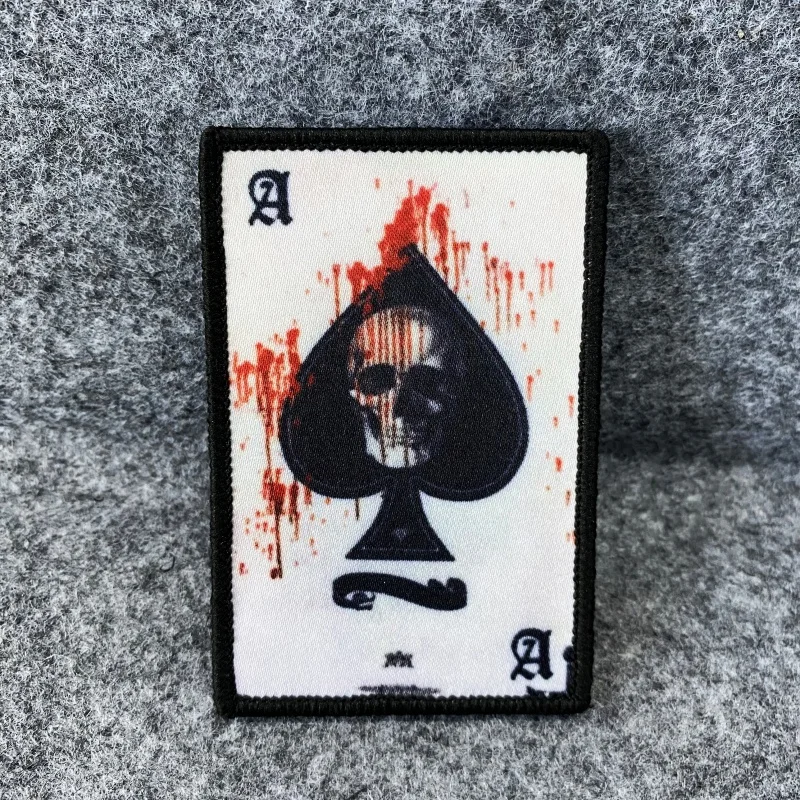 Insignia de moral táctica AK47, brazalete de esqueleto de póker, insignia de arma, gancho y bucle, doble pistola, parche militar de Calavera, pegatina de mochila - imagen 5