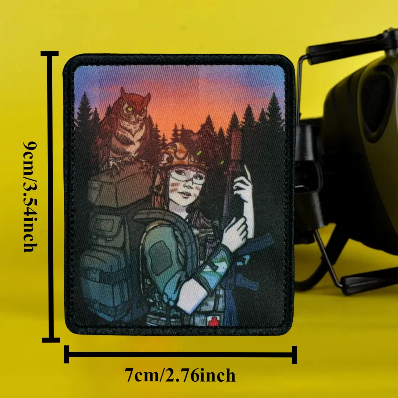 Parches de gancho y bucle impresos "The Suspicious Owl", insignia de moral táctica, brazalete militar, pegatinas para ropa y mochila - imagen 2