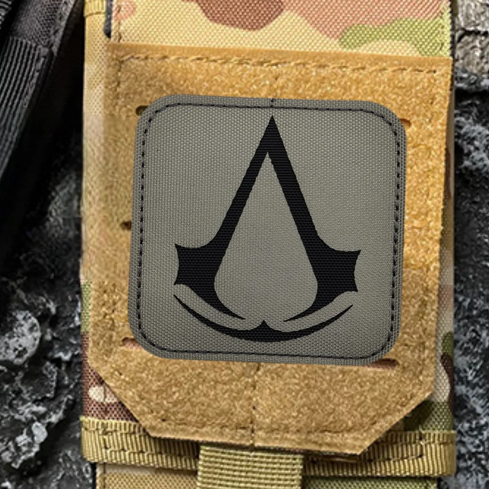 Parches tácticos con símbolo de Assassin's Creed, insignia de moral militar, corte láser, malezas de aire, brazalete, gancho y bucle, pegatina para mochila - imagen 5