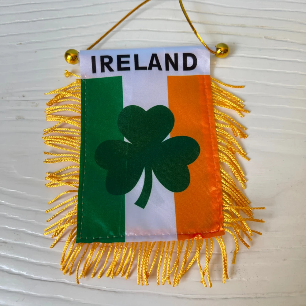 Bandera de trébol irlandés de 10x14cm, decoración de ventana de coche, banderín colgante de poliéster, banderas de trébol irlandés, Mini banderín - imagen 3