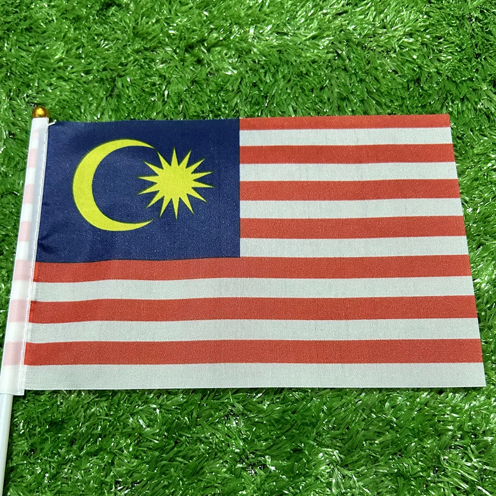Bandera de la cielo, bandera de mano de Malasia, 10/20/50/100 Uds., 21x14cm, banderas onduladas a mano de Malasia con poste de plástico para actividades deportivas, decoración del hogar - imagen 4