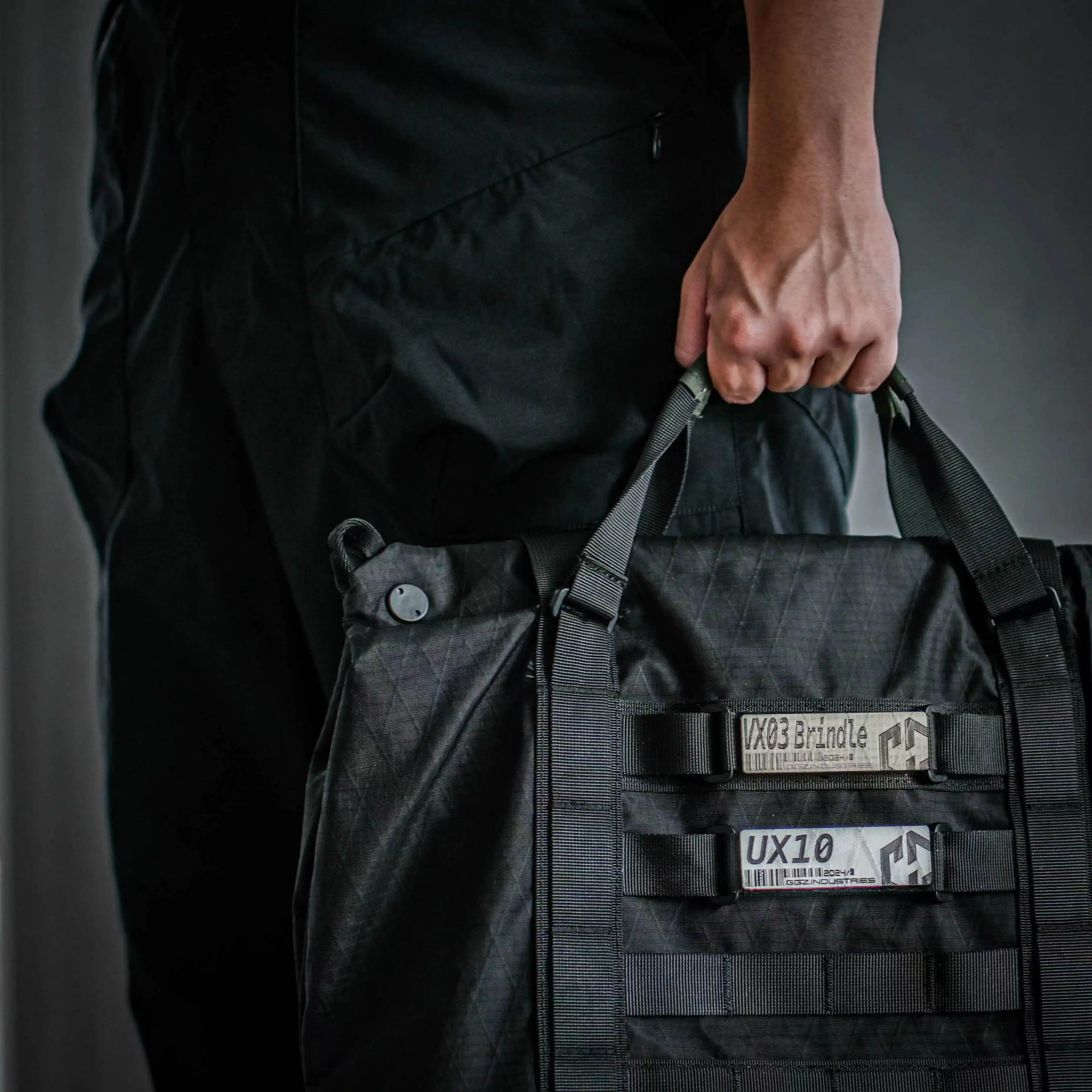 Parche de camuflaje negro de obsidiana, insignia táctica luminosa no válida con código QR VX03 Brindle CIREvx-21 para bolsa de ropa, decoración DIY - imagen 2